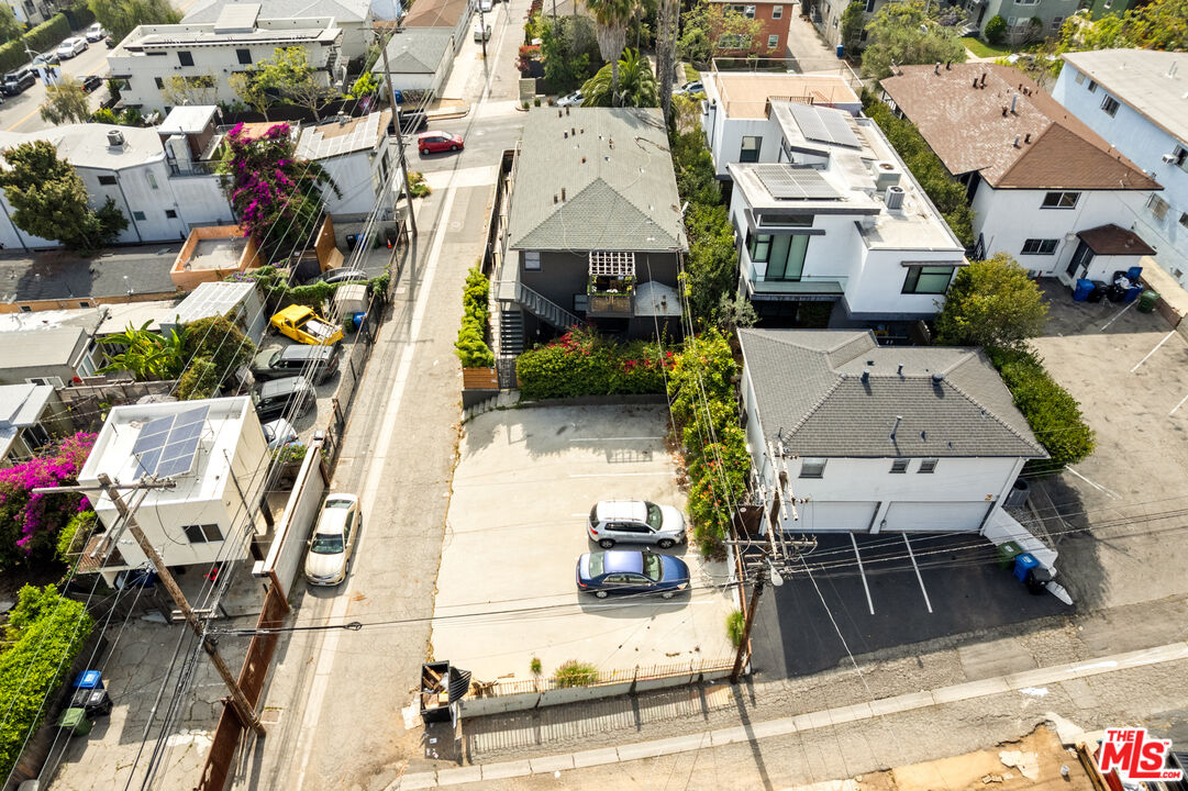 250 3rd Avenue Venice, CA 90291 - Photo 15 of 20 an aerial view of multiple houses