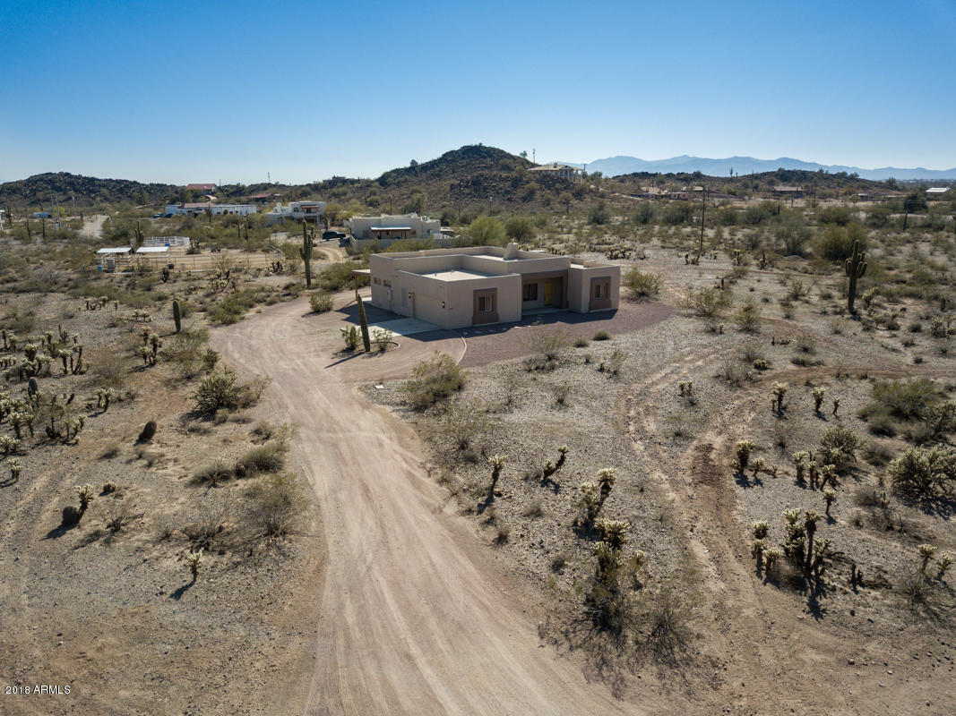 15925 West Skinner Road Surprise, AZ 85387 - Photo 7 of 53 15925-West-Skinner-Road-16