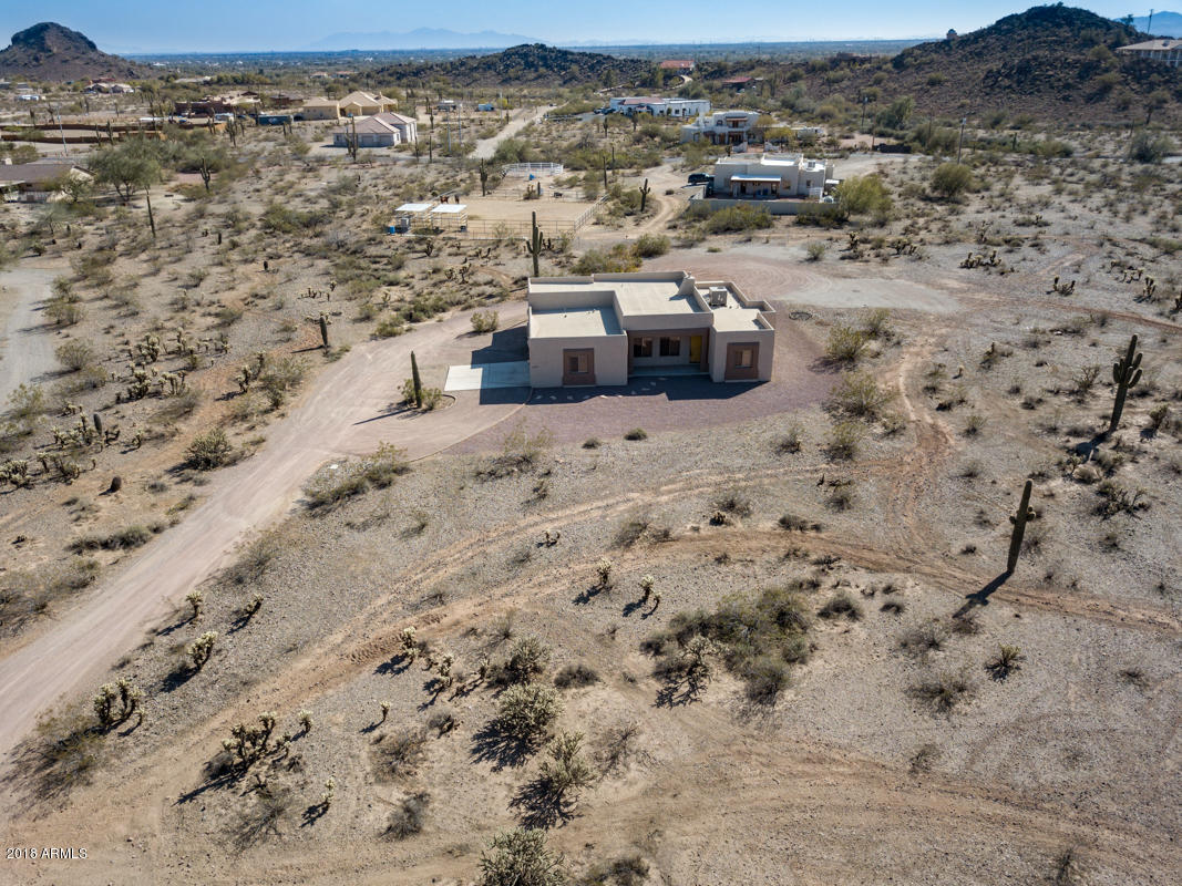 15925 West Skinner Road Surprise, AZ 85387 - Photo 10 of 53 15925-West-Skinner-Road-19