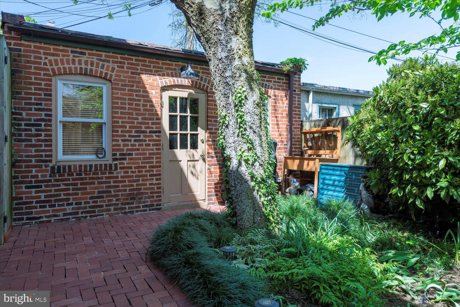 233 9th Street Southeast Washington, DC 20003 - Photo 23 of 52 Gallery Image 23