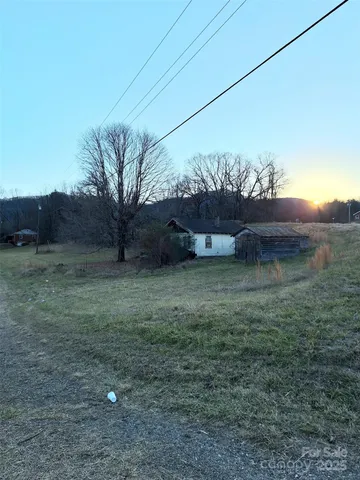 $1,386,700 | 40 Georges Branch Road, Candler, NC 28715