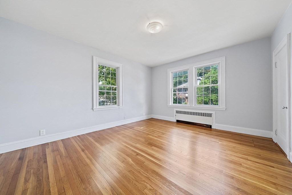 54 Crosby Road, Unit 2 Chestnut Hill, MA 02467 - Photo 7 of 22