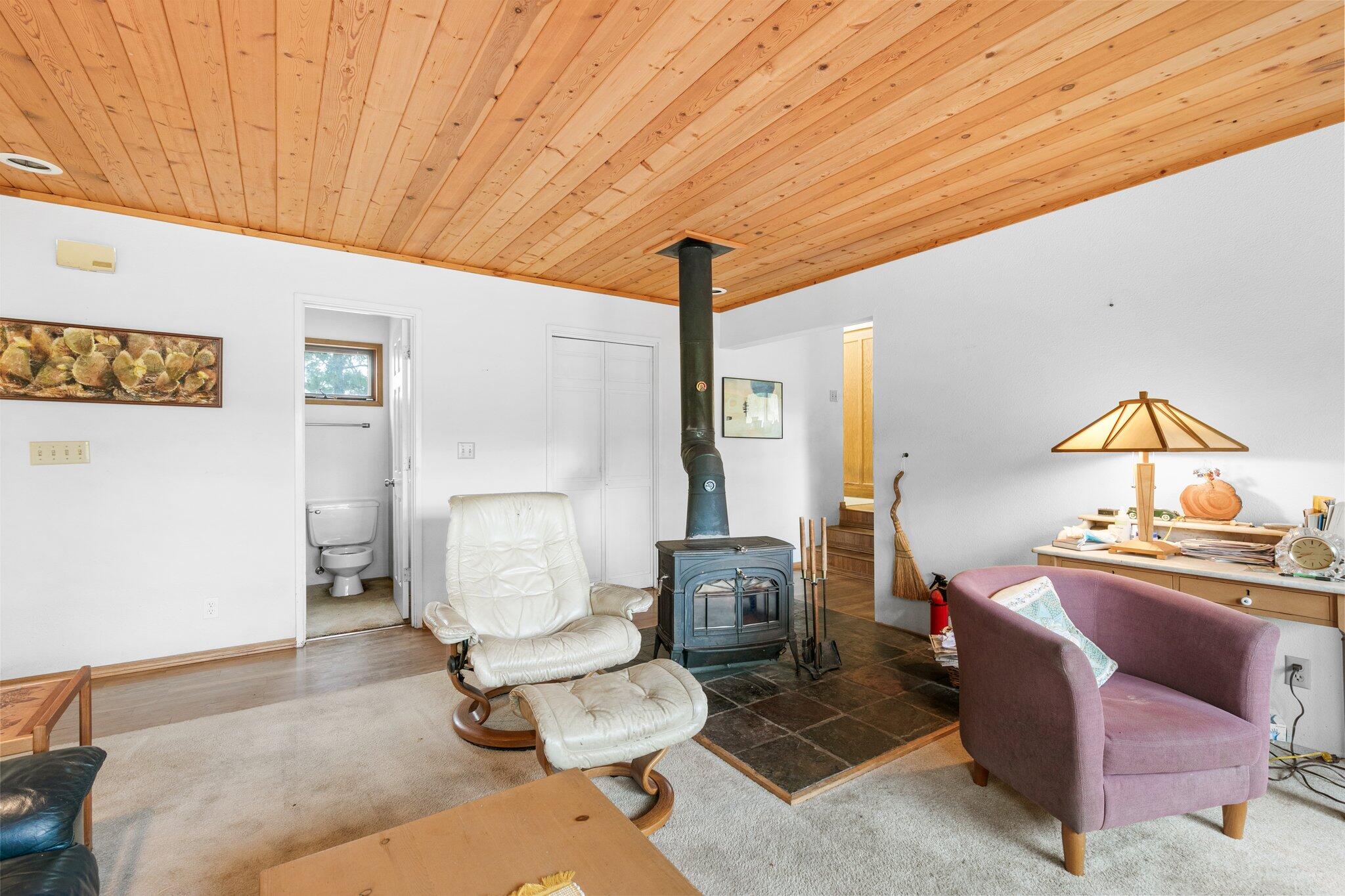8025 Rapp Lane Talent, OR 97540 - Photo 12 of 40 12-web-or-mls-IMGM1450