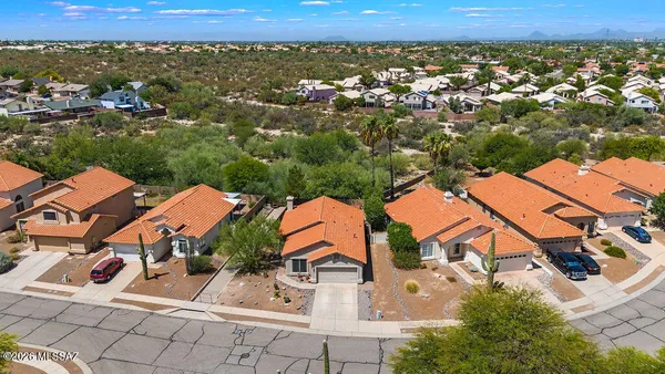 $349,850 | 226 South Sonoran Heights Drive, Tucson, AZ 85748