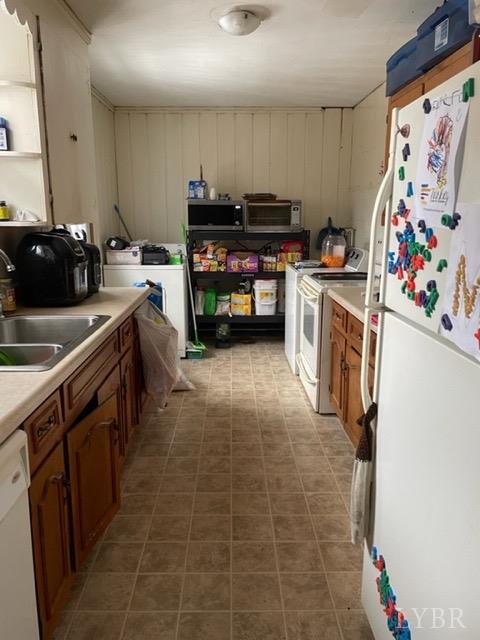213 Ragland Road Madison Heights, VA 24572 - Photo 5 of 8 Gallery Image 5