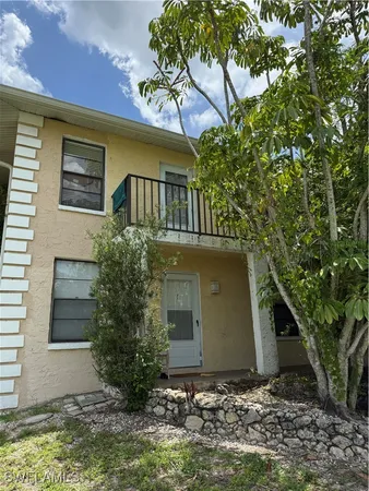 $1,750 | 3806 Guilford Road, Unit 203, Naples, FL 34112