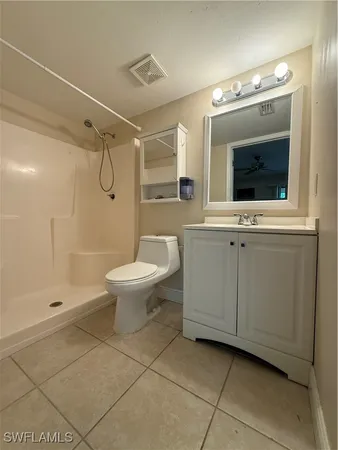 $1,750 | 3806 Guilford Road, Unit 203, Naples, FL 34112
