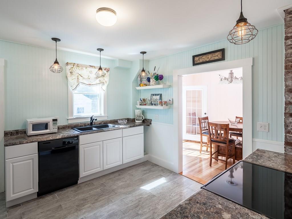 99 Chestnut Street Camden, ME 04843 - Photo 4 of 21 Remodeled kitchen in #99 Chestnut
