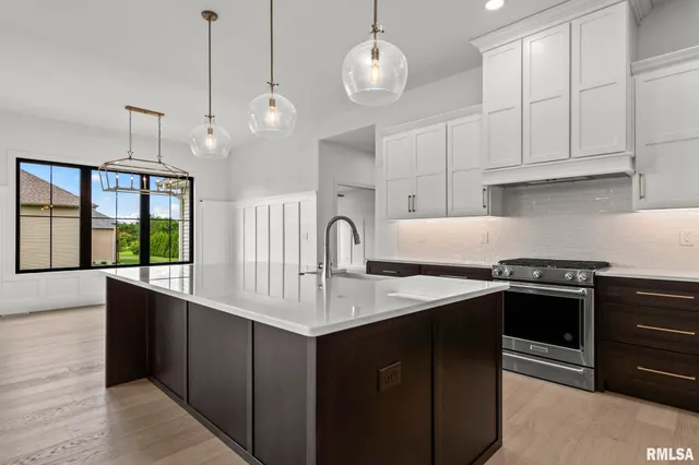 $850,000 | 4704 Berkshire Crossing, Springfield, IL 62711