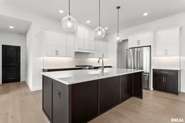 $850,000 | 4704 Berkshire Crossing, Springfield, IL 62711