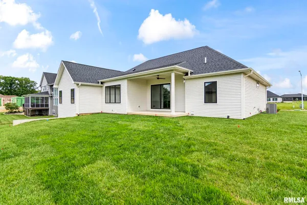 $845,000 | 4704 Berkshire Crossing, Springfield, IL 62711