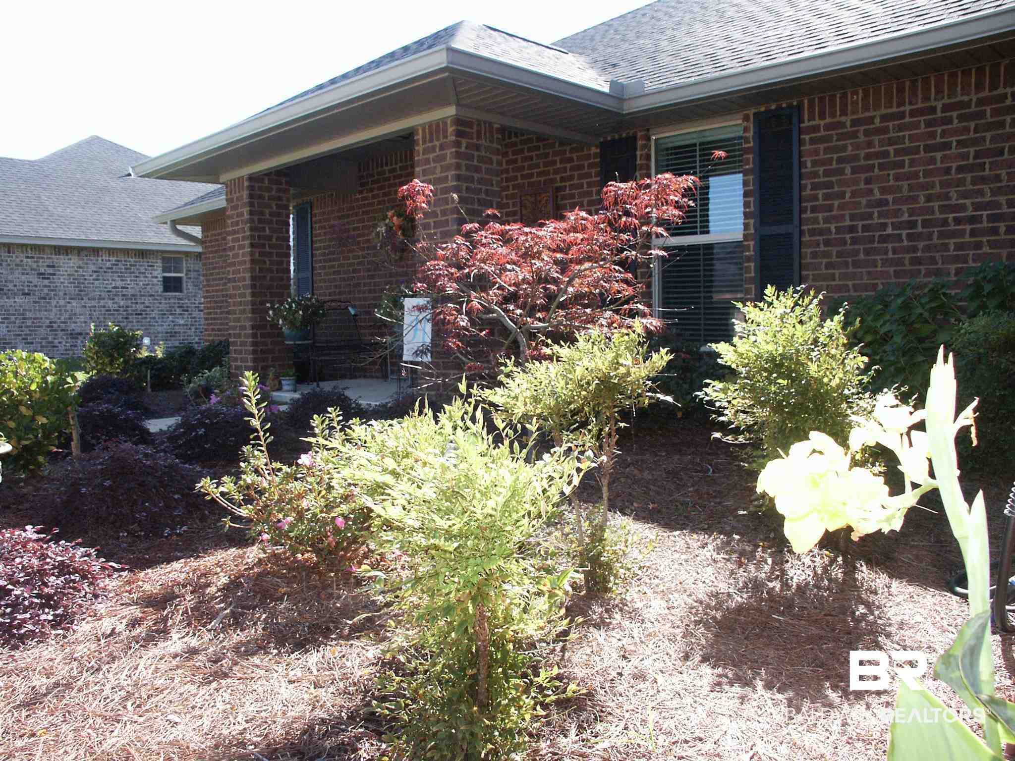 12789 Westfield Loop Lillian, AL 36549 - Photo 3 of 29 Beautiful Landscaping