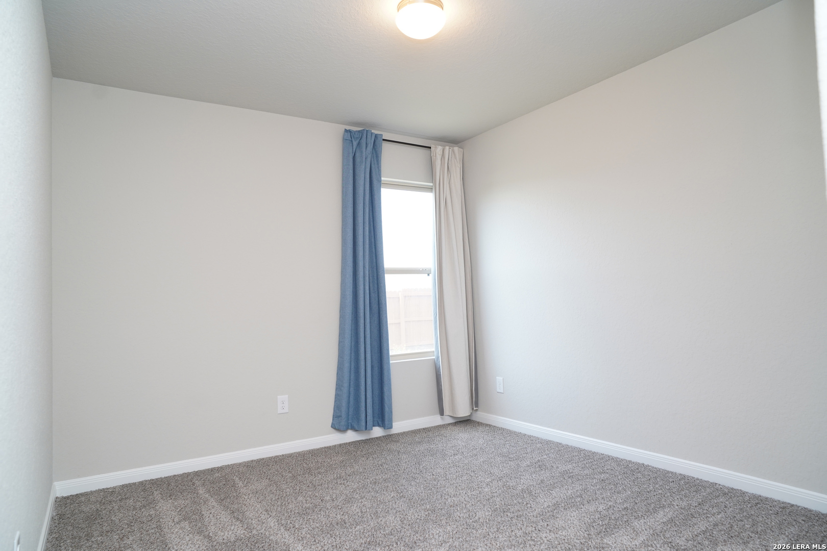20929 Pleasanton Road San Antonio, TX 78264 - Photo 50 of 51 a view of an empty room and window