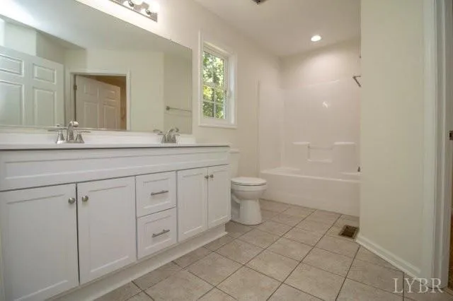 $425,000 | 93 Lake Pointe Court, Pamplin, VA 23958