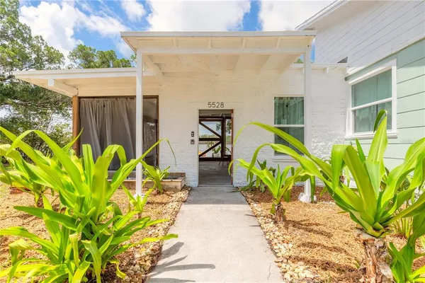 $550,000 | 5528 West Bayshore Drive, Port Orange, FL 32127