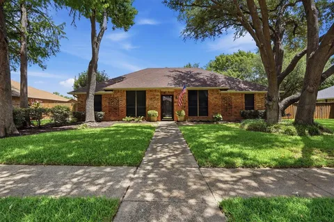 $540,000 | 834 Meadowglen Circle, Coppell, TX 75019