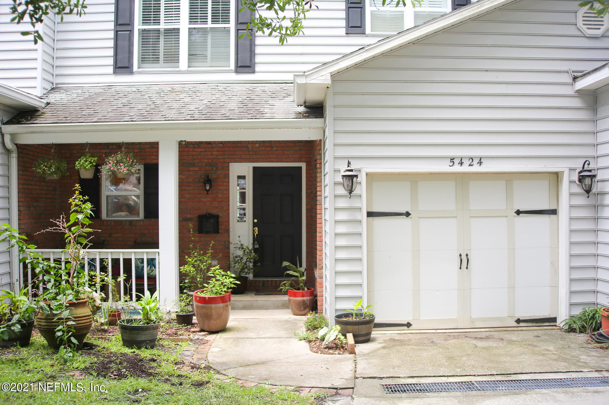 5424 Stanford Road Jacksonville, FL 32207 - Photo 1 of 29 AH3A7635