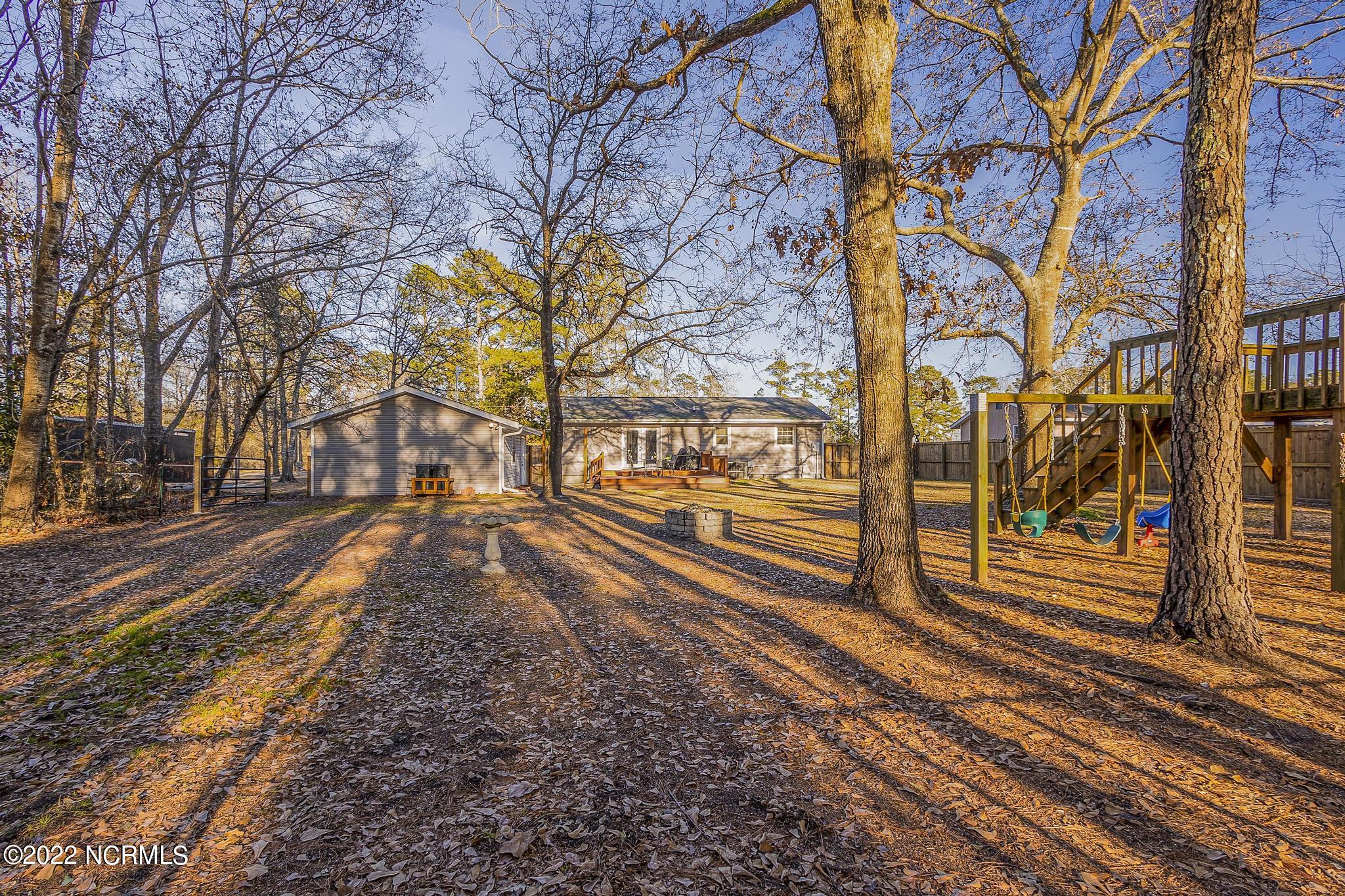 149 Wildcat Pond Road Hubert, NC 28539 - Photo 13 of 26 149 Wildcat Pond Rd-12