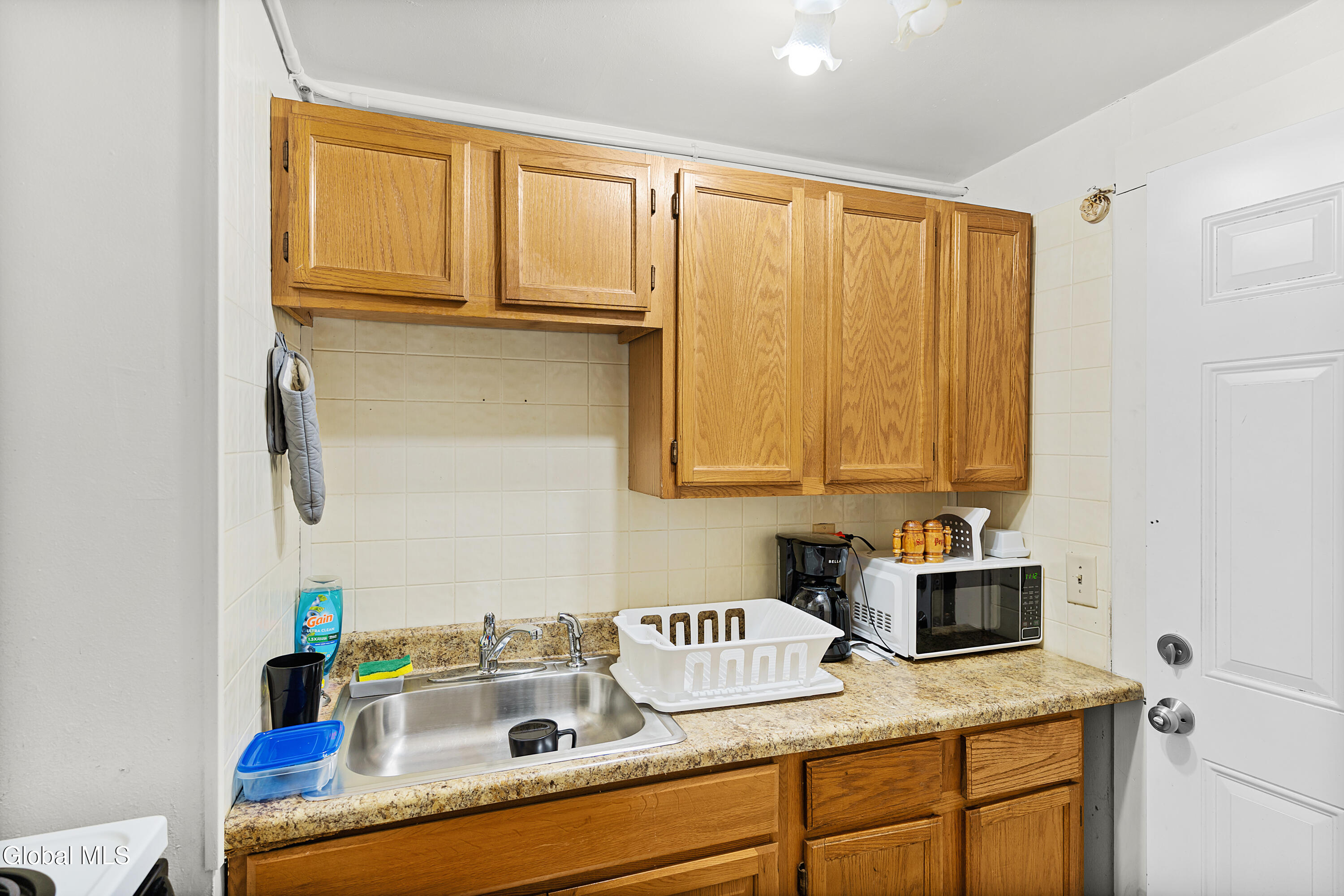 21-23 Watervliet Avenue Albany, NY 12206 - Photo 9 of 23 EMO08068