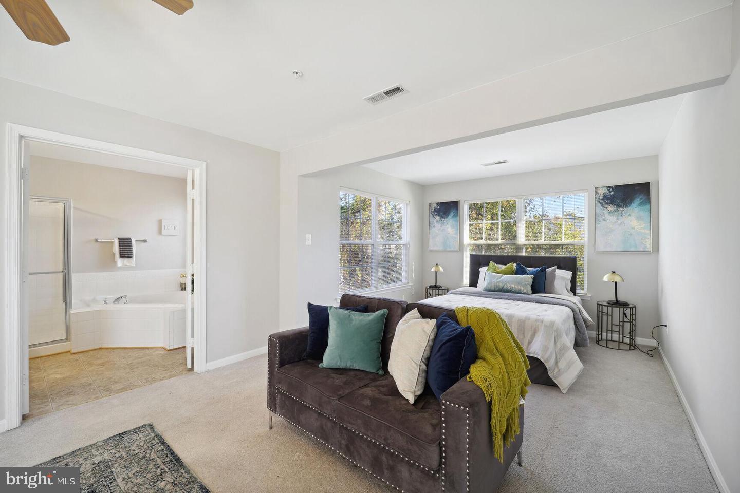 1116 Ring Bill Loop Upper Marlboro, MD 20774 - Photo 18 of 42 a bed room with bed and mirror