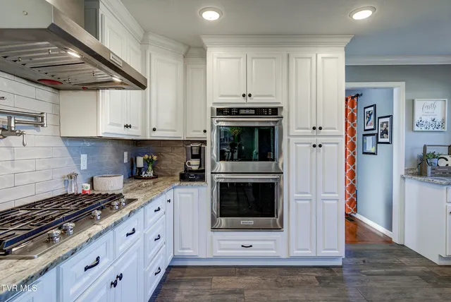 $599,900 | 308 Autumn Circle, Bluff City, TN 37618