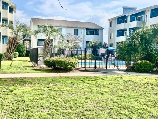 $1,200 | 1490 Harbor Drive, Unit 205, Slidell, LA 70458