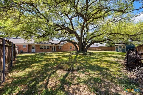 $414,900 | 2010 North Beal Street, Belton, TX 76513