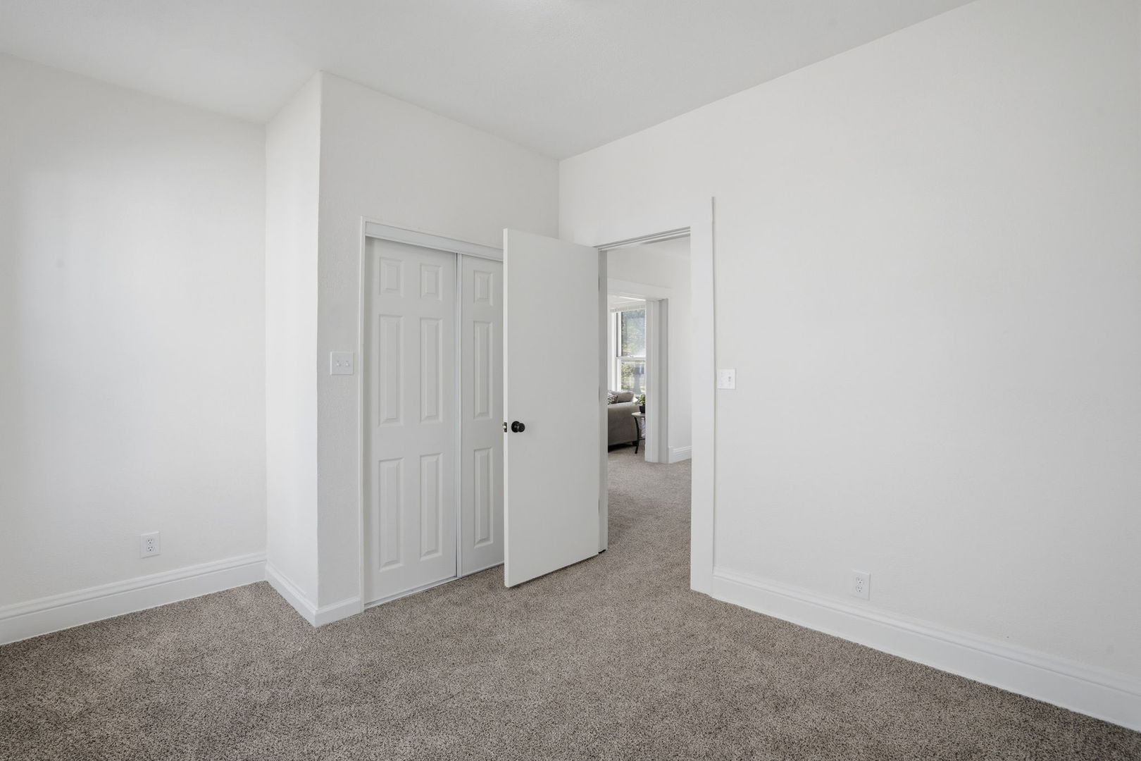 1927 14th Street Moline, IL 61265 - Photo 14 of 25 a view of an empty room