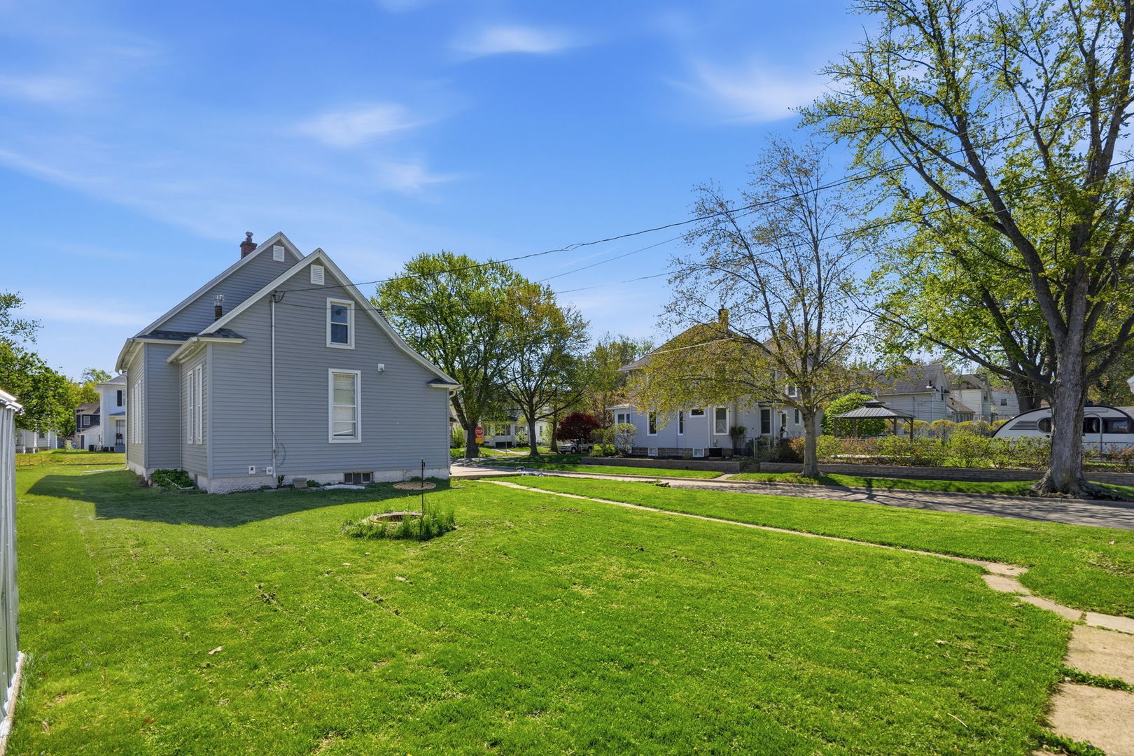 1927 14th Street Moline, IL 61265 - Photo 24 of 25 a house view with a outdoor space