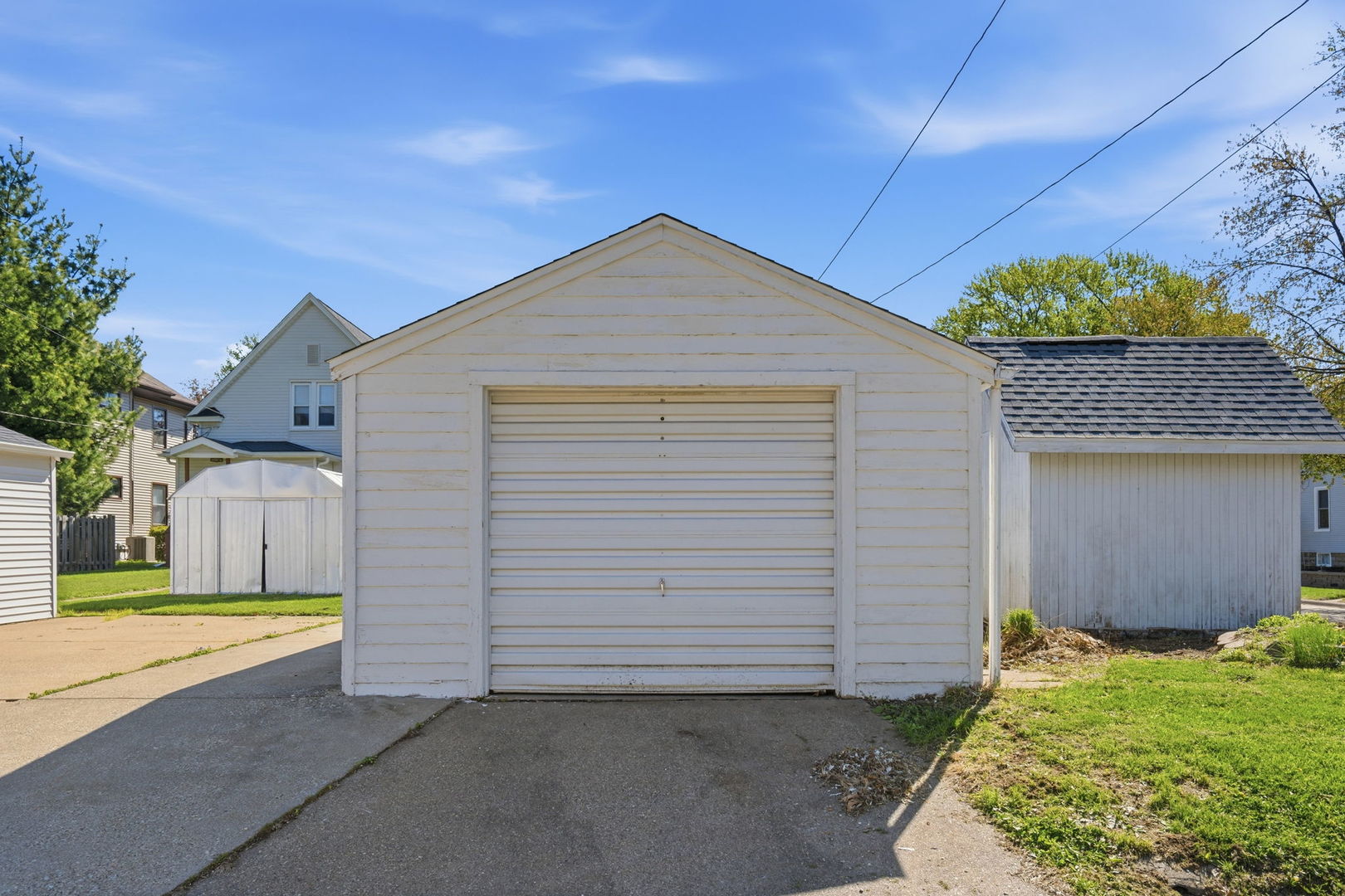1927 14th Street Moline, IL 61265 - Photo 25 of 25 a view of a house with a garage