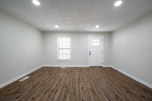 $2,250 | 8229 Patterson Road, Chattanooga, TN 37421