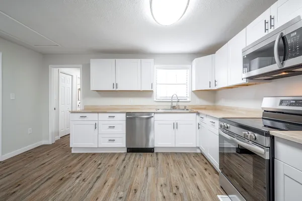 $2,095 | 8229 Patterson Road, Chattanooga, TN 37421