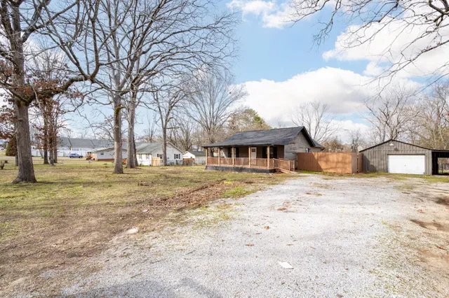 $2,250 | 8229 Patterson Road, Chattanooga, TN 37421