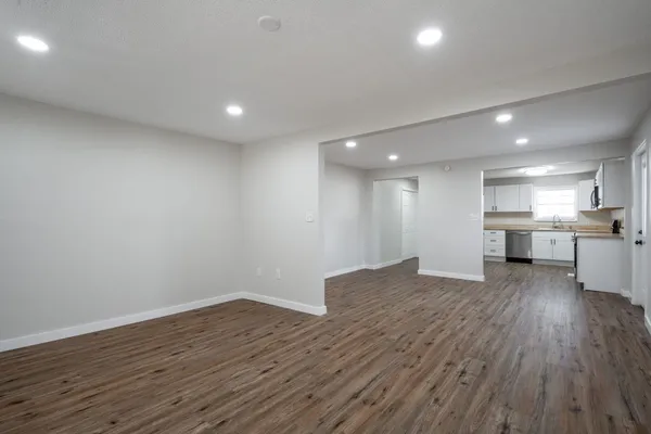 $2,095 | 8229 Patterson Road, Chattanooga, TN 37421