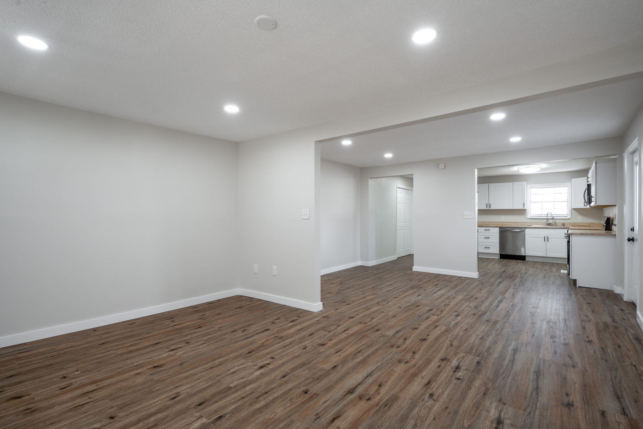 8229 Patterson Road Chattanooga, TN 37421 - Photo 8 of 35 12-web-or-mls-DSC_1330