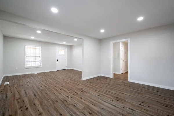 $2,095 | 8229 Patterson Road, Chattanooga, TN 37421