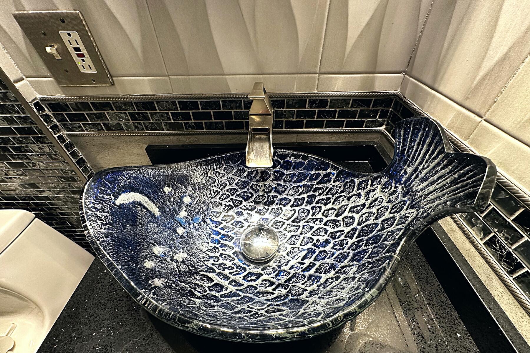 70 North Street, Unit E Hyannis, MA 02601 - Photo 8 of 29