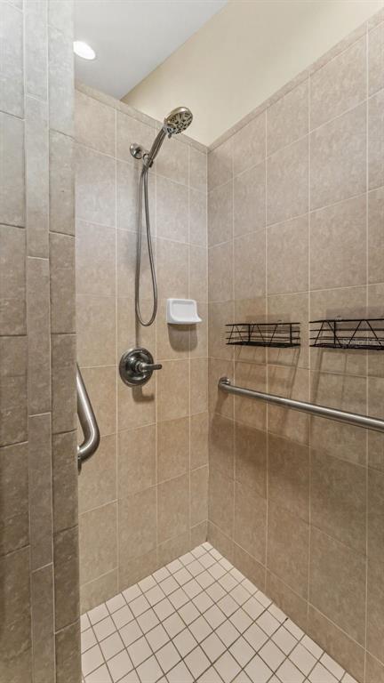 8525 North Campbell Road Lakeland, FL 33810 - Photo 17 of 45 a bathroom with a shower