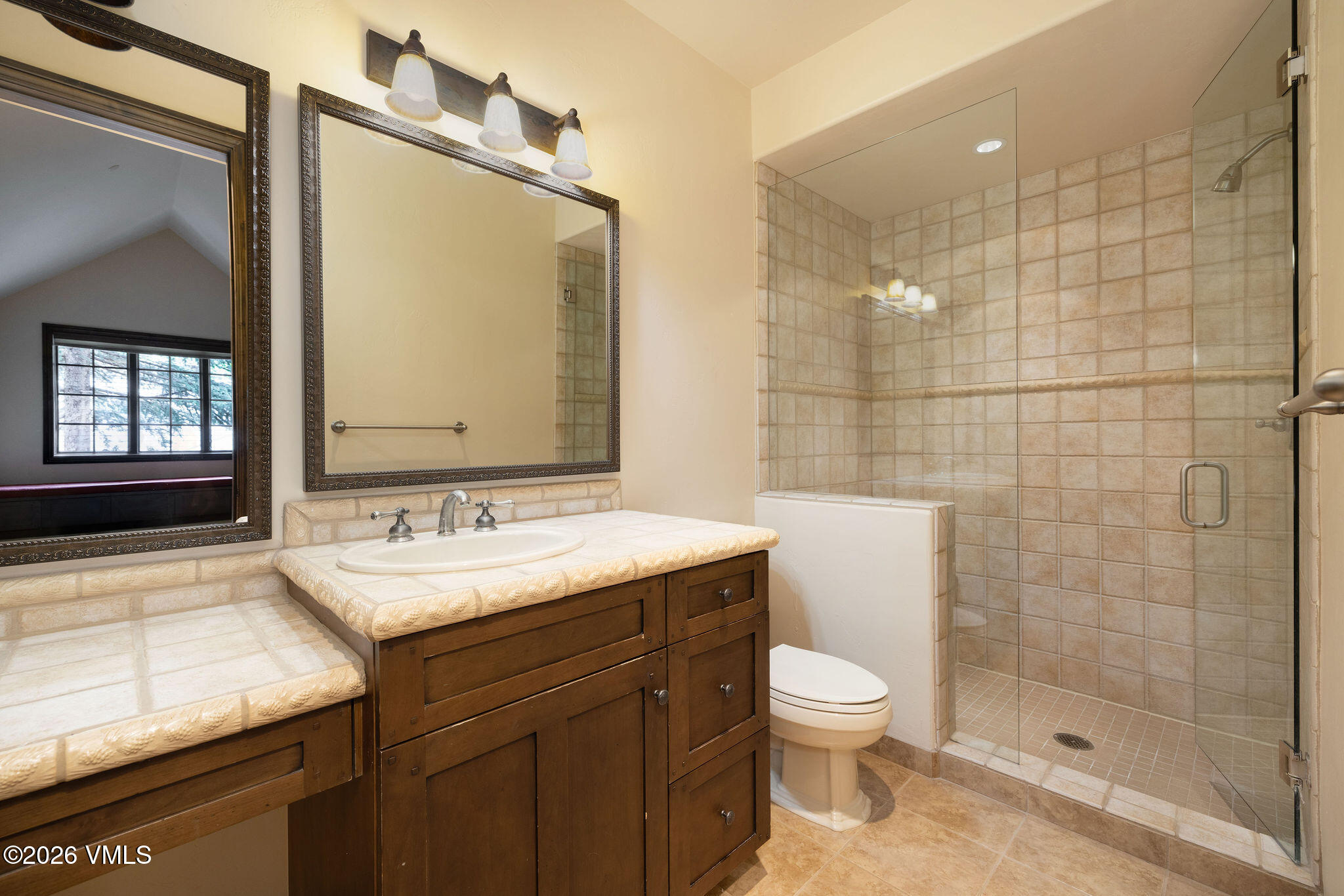 209 Forest Trail Edwards, CO 81632 - Photo 31 of 59 2604_209_forest_tr_interior_bath08