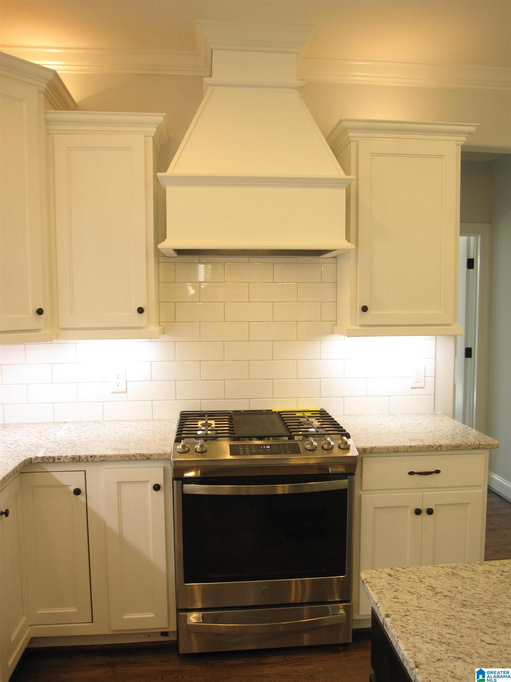2012 Grey Oaks Terrace Pelham, AL 35124 - Photo 8 of 25