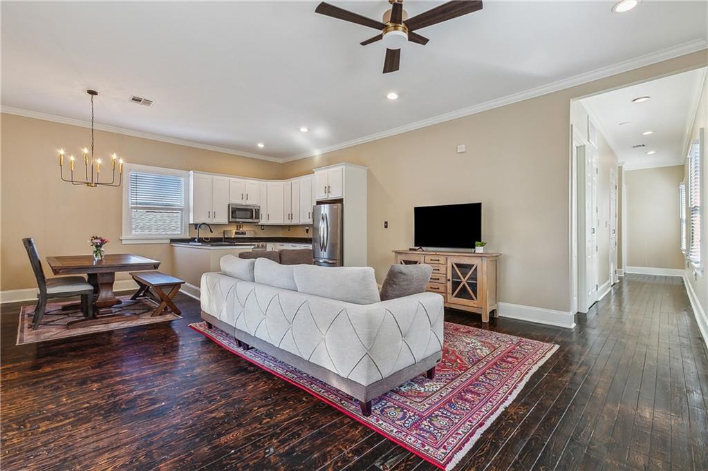 4849 Magazine Street, Unit A New Orleans, LA 70115 - Photo 4 of 9