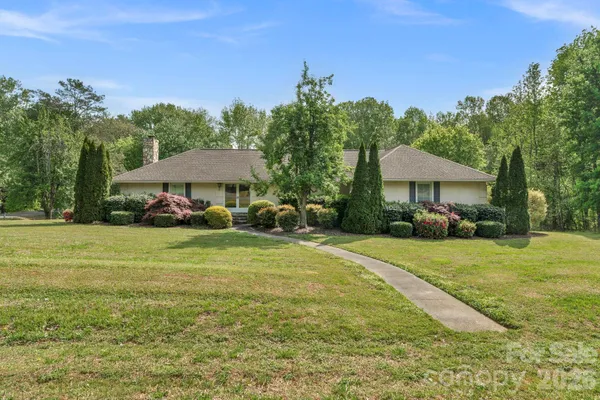 $420,000 | 15015 Pawnee Trail, Matthews, NC 28104