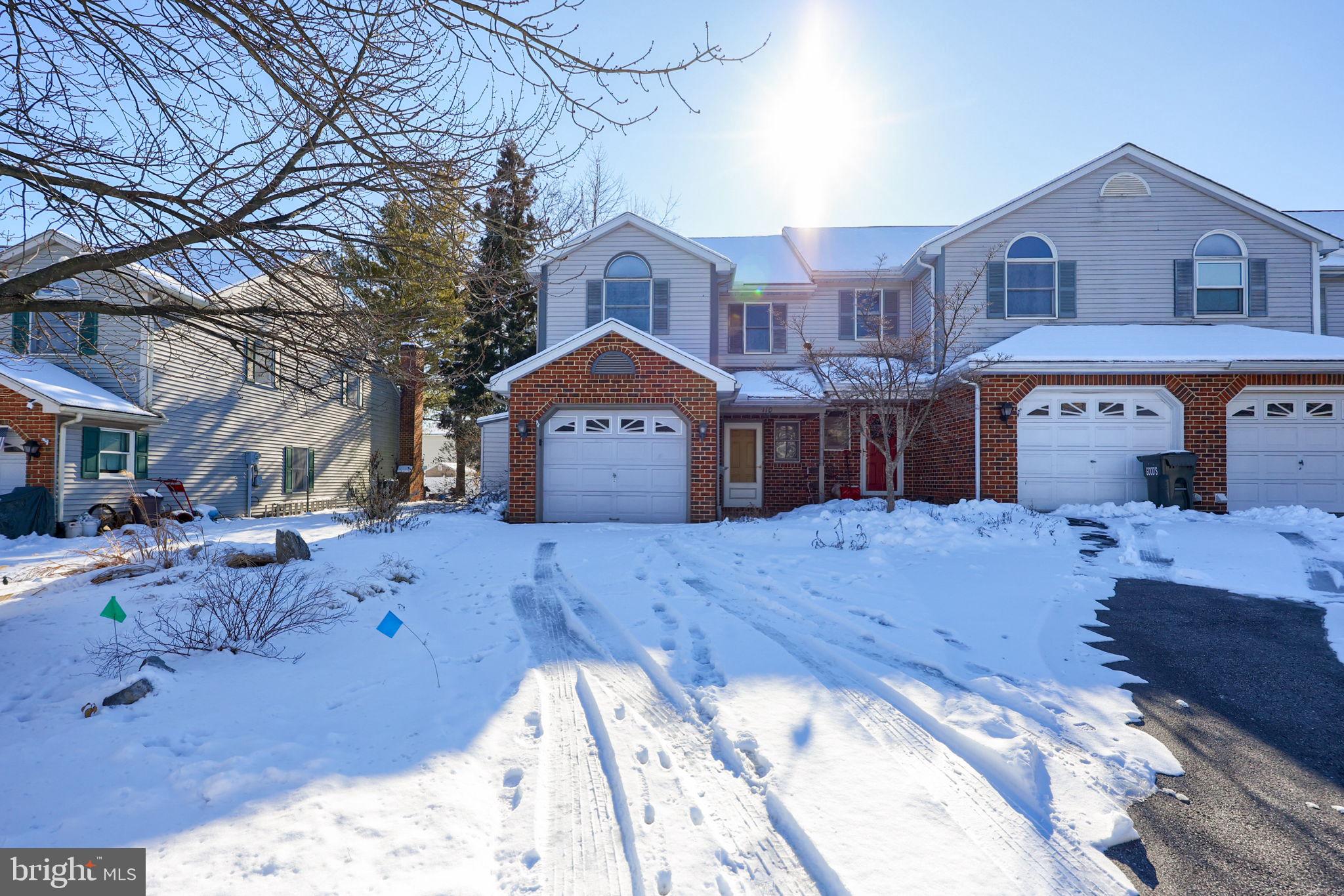 110 Pepperton Court Lititz, PA 17543 - Photo 2 of 32