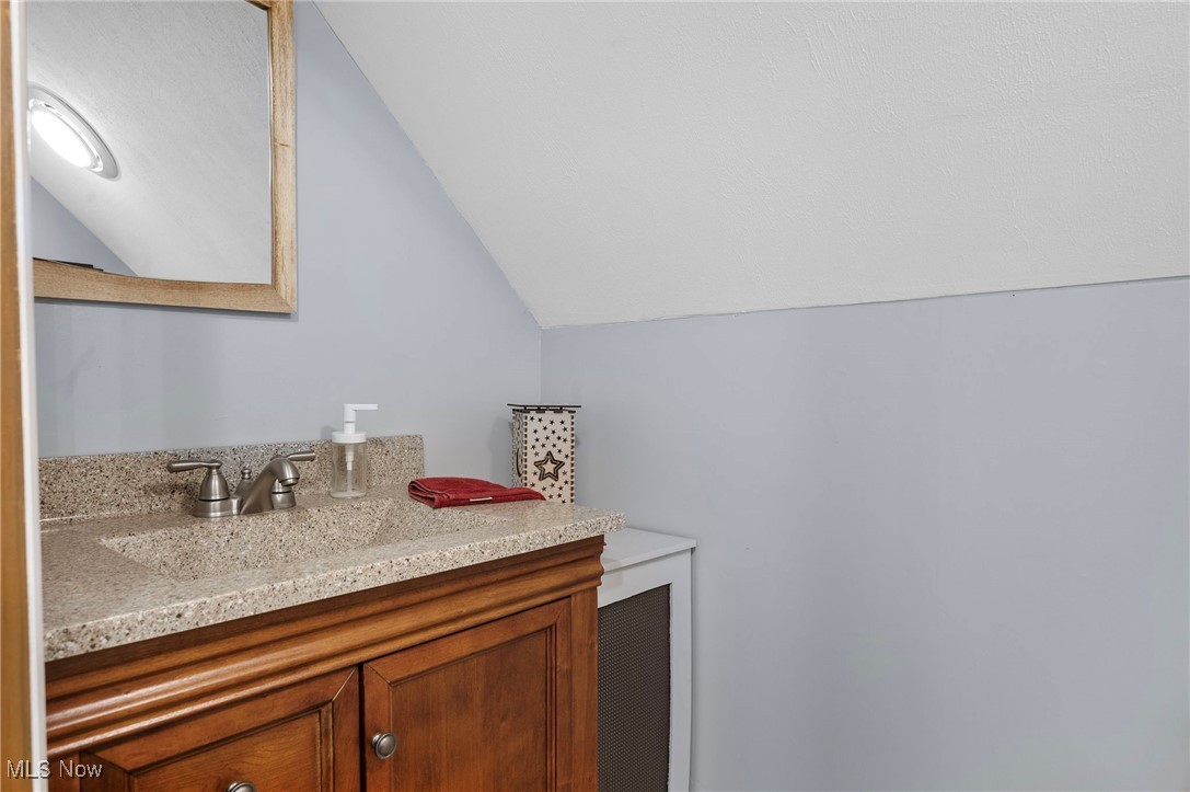 958 Wadsworth Road Medina, OH 44256 - Photo 34 of 49 Gallery Image 34