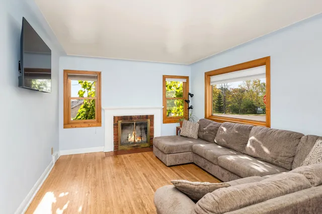 $279,900 | 2402 Piedmont Avenue, Duluth, MN 55811