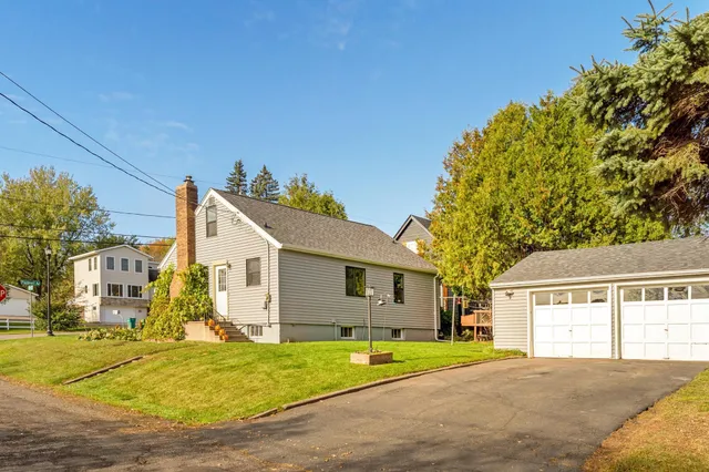 $279,900 | 2402 Piedmont Avenue, Duluth, MN 55811