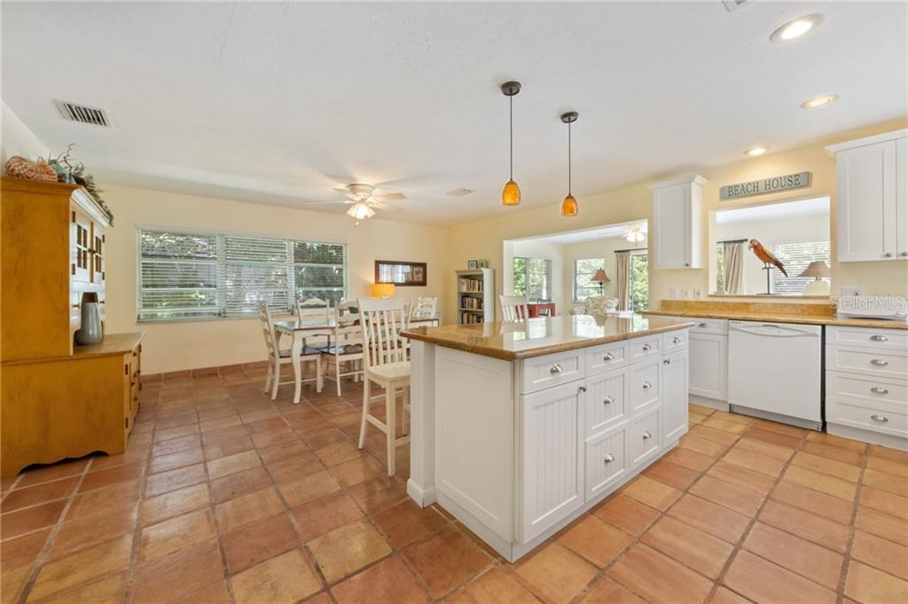118 Hammock Road Anna Maria, FL 34216 - Photo 6 of 44 Gallery Image 6