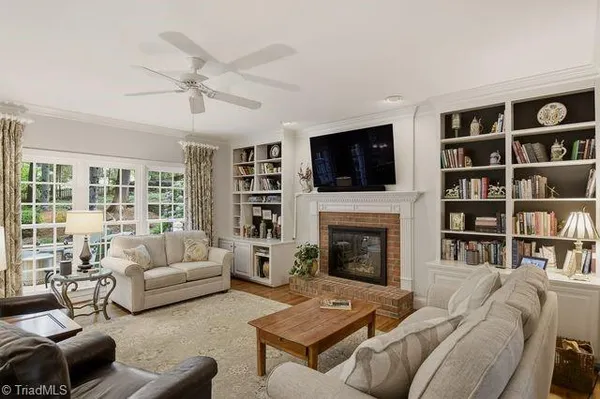 $630,000 | 4629 Jamesford Drive, Jamestown, NC 27282