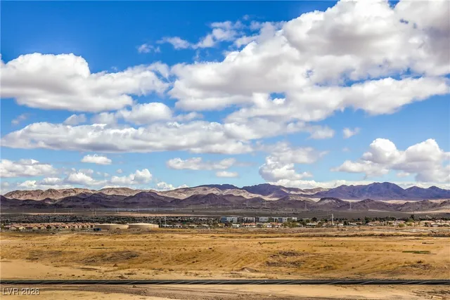 $4,000 | 391 East Kimberly Drive, Henderson, NV 89015