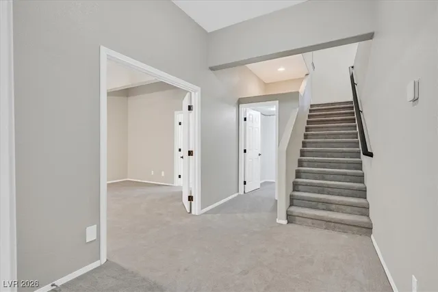 $4,000 | 391 East Kimberly Drive, Henderson, NV 89015